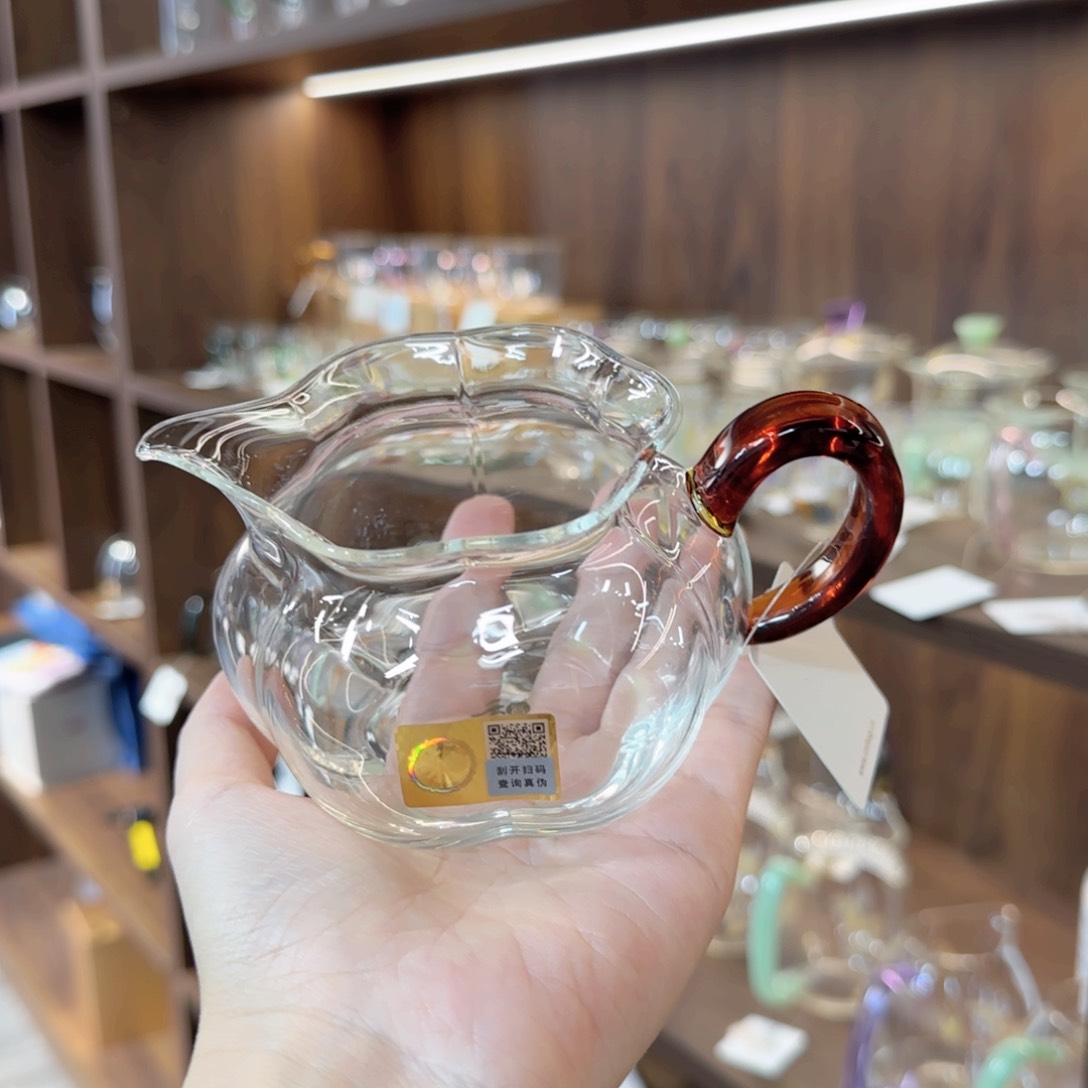 禾器纳福琥珀色。。。。