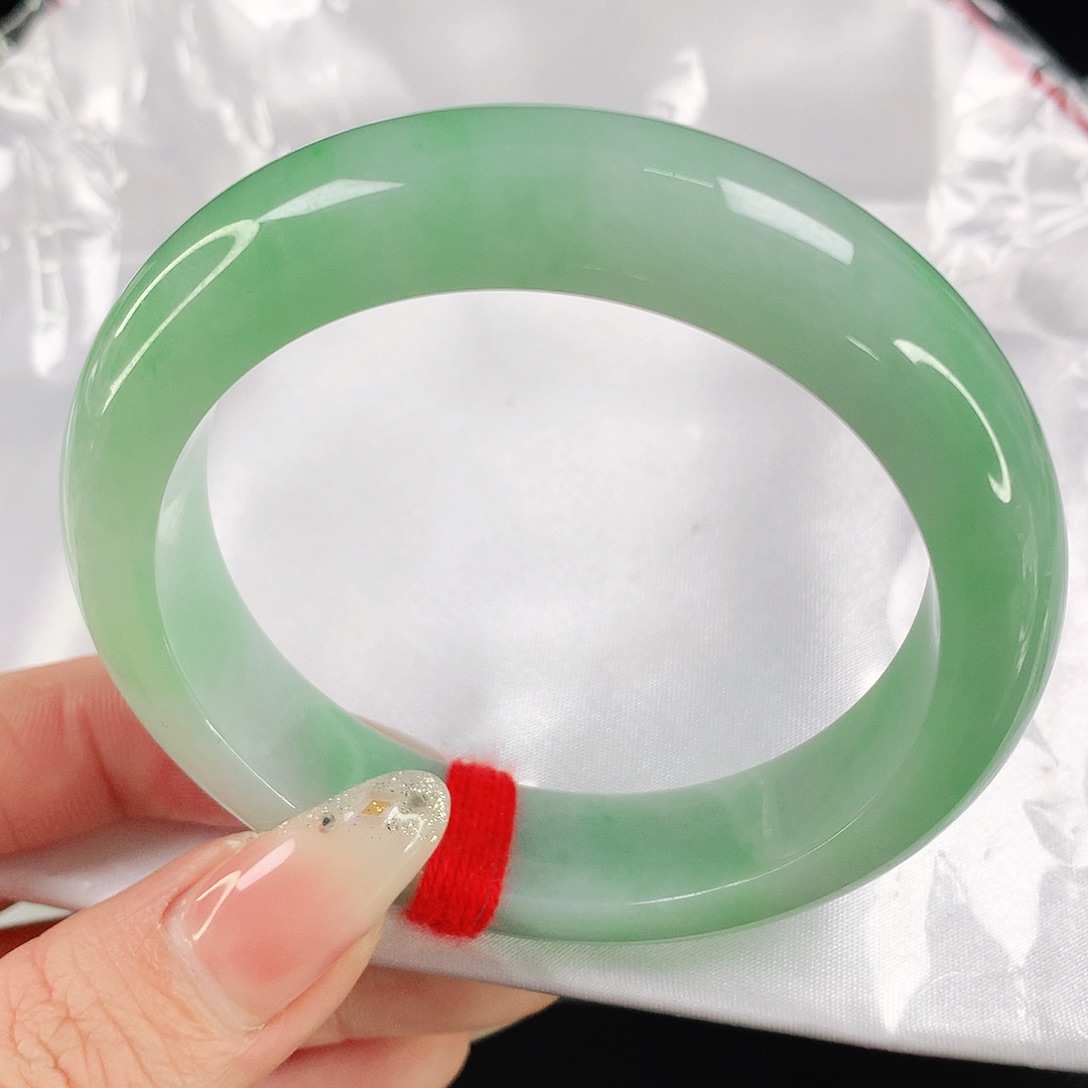 翡翠手镯未镶嵌4724翡翠