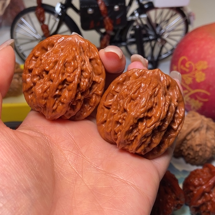 文玩核桃吊坠虎头41尺