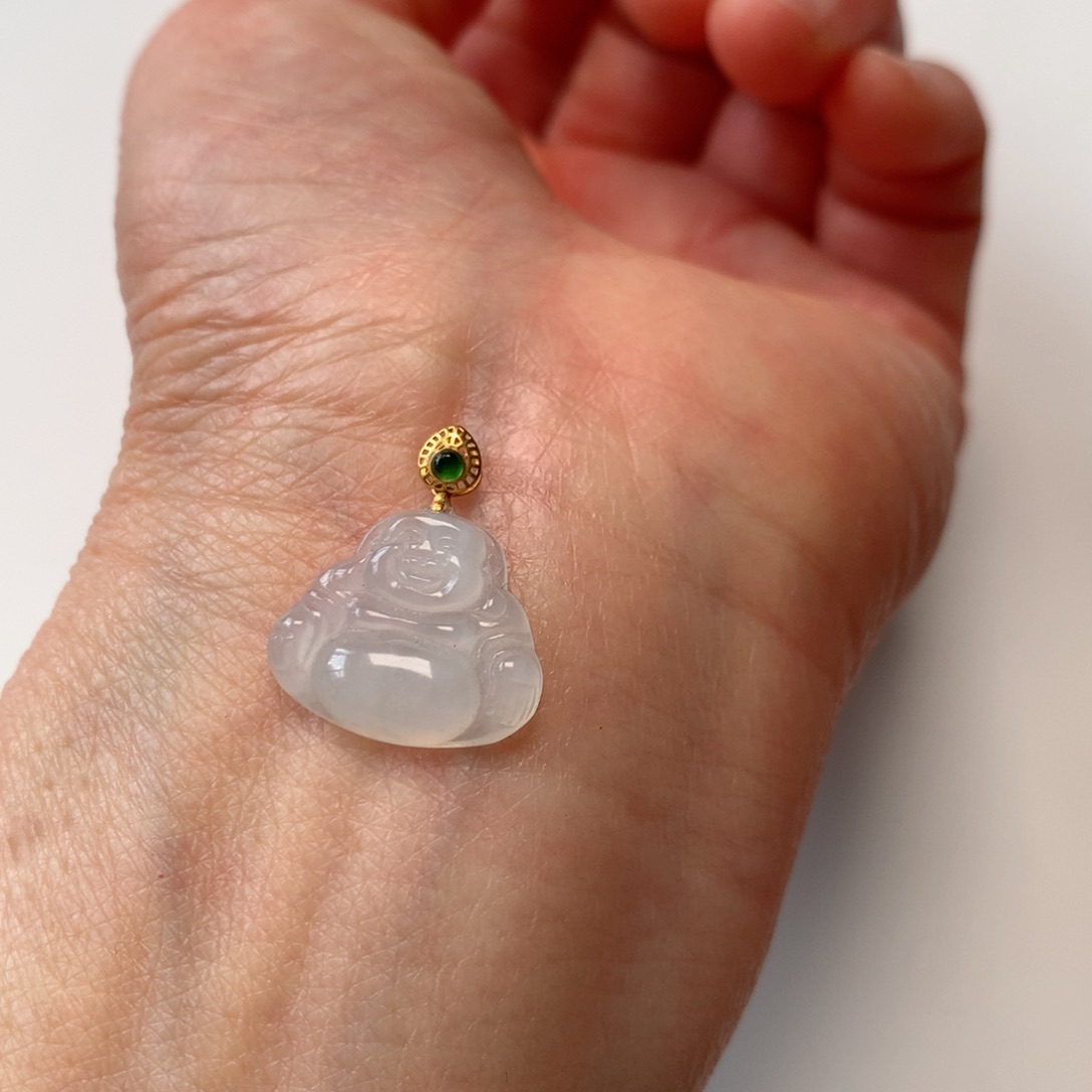 翡翠颈饰18K金镶嵌佛