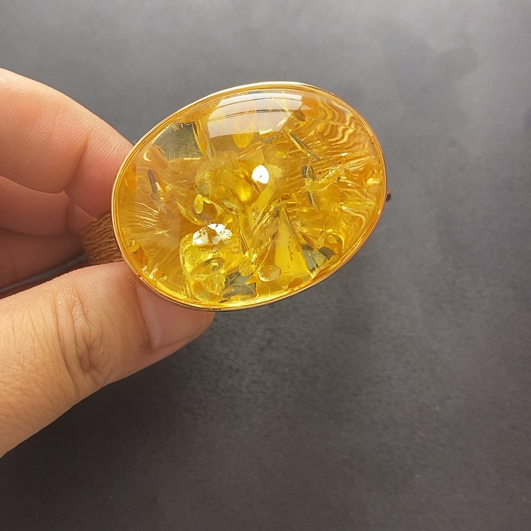 琥珀未镶嵌裸石手镯