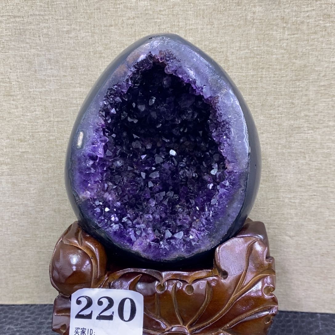 水晶未镶嵌大型摆件（非配饰）紫水晶220