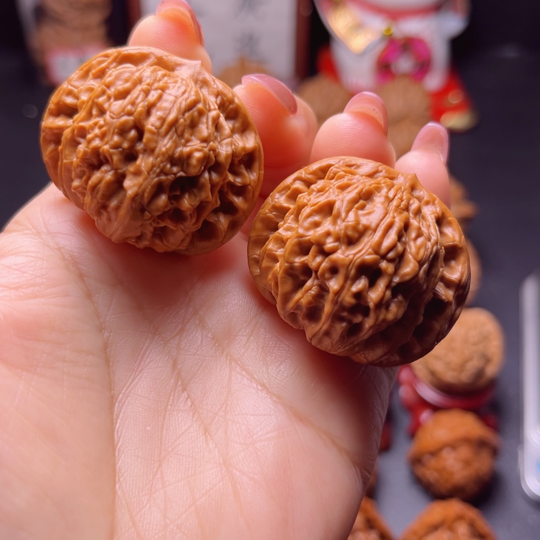 吊坠文玩核桃桃心形霞云岭