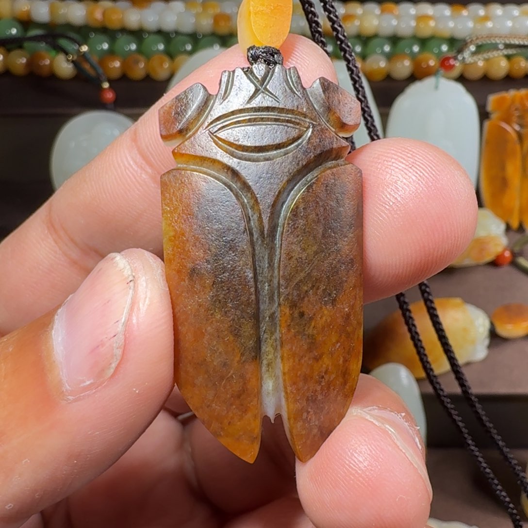 和田玉颈饰未镶嵌山*通