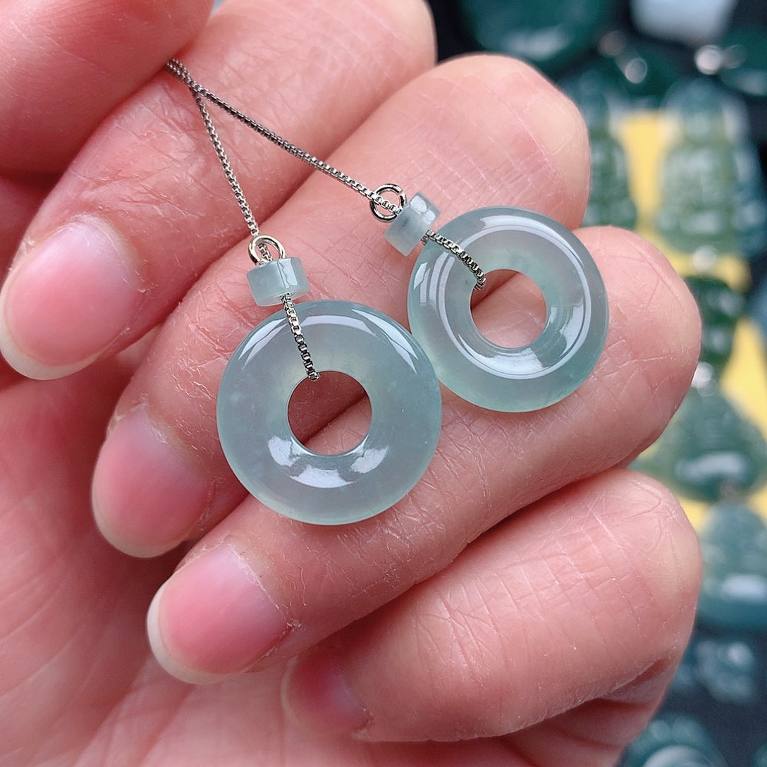 翡翠吊坠(不含链)未镶嵌吊坠