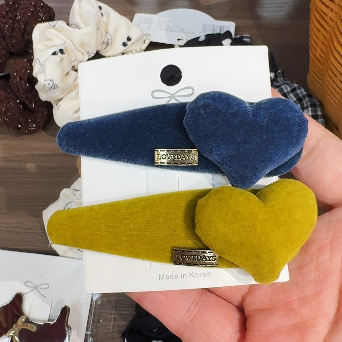 皮质非金属爱心发夹