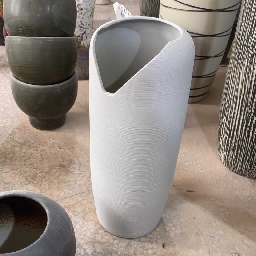 陶瓷高度40缺口15有孔瑕疵