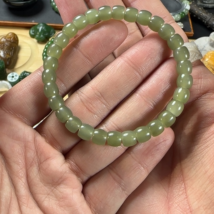 和田玉未镶嵌颈饰随机发1