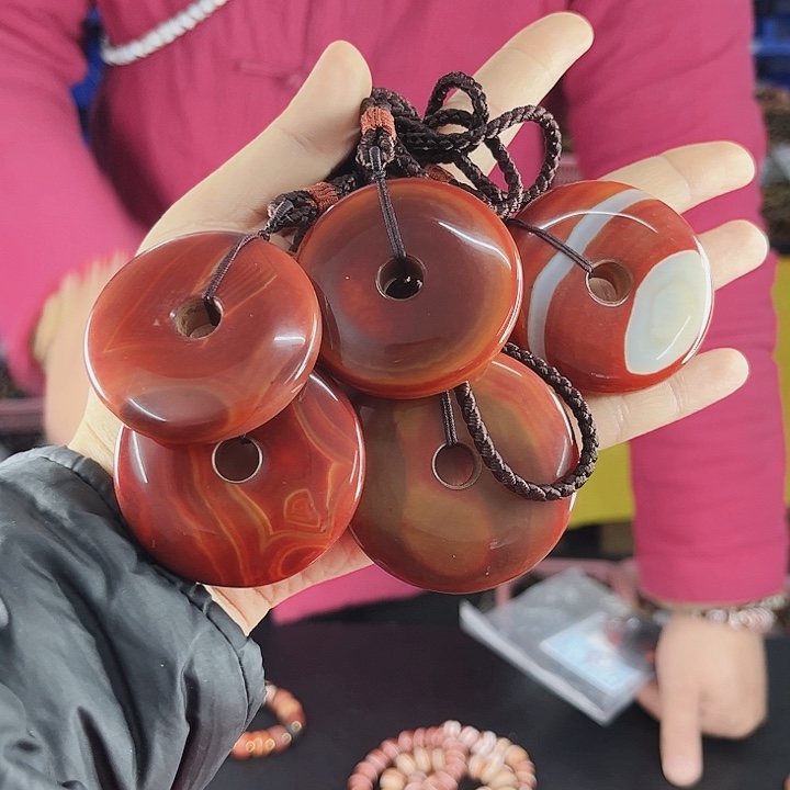 玛瑙吊坠未镶嵌T20血狼吊坠发其一