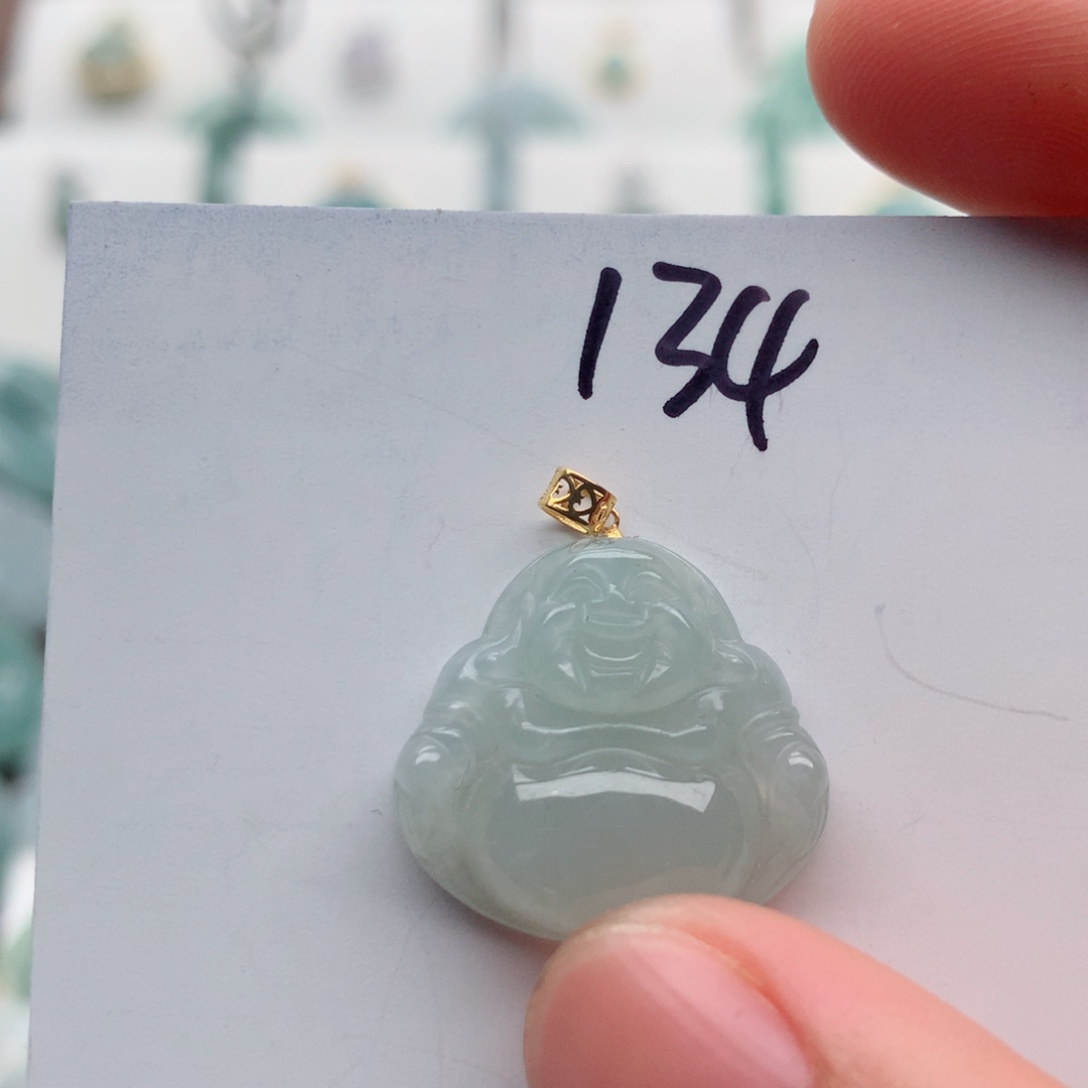 翡翠18K金镶嵌颈饰鱼*?吊坠