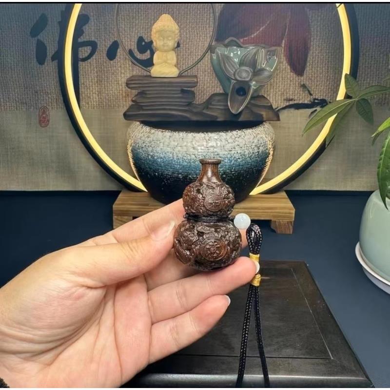 80049 雕刻盘龙葫芦手把件 无礼盒