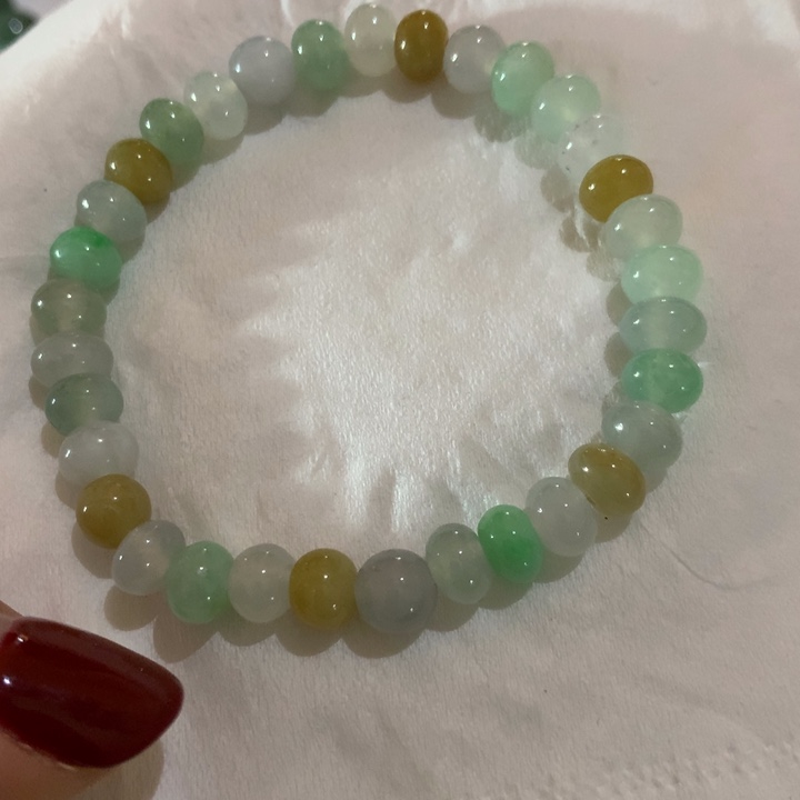 翡翠颈饰未镶嵌天然翡翠