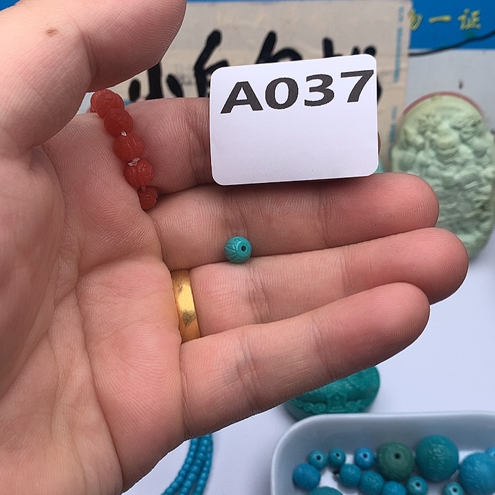 南红玛瑙未镶嵌珠宝奇石