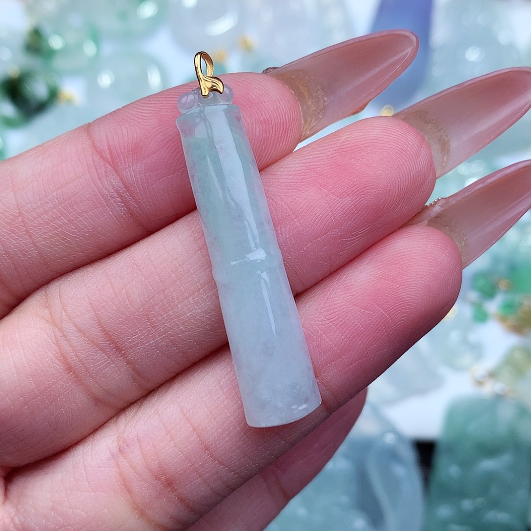 翡翠吊坠(不含链)18K金镶嵌