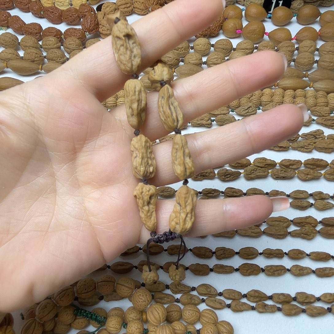 扶***摇吊坠文玩核桃异形