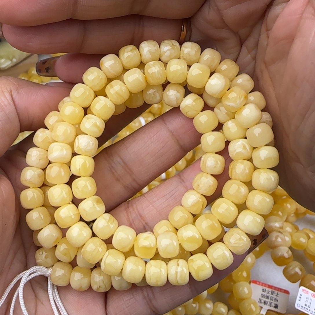 蜜蜡手链未镶嵌奶白妖花老型