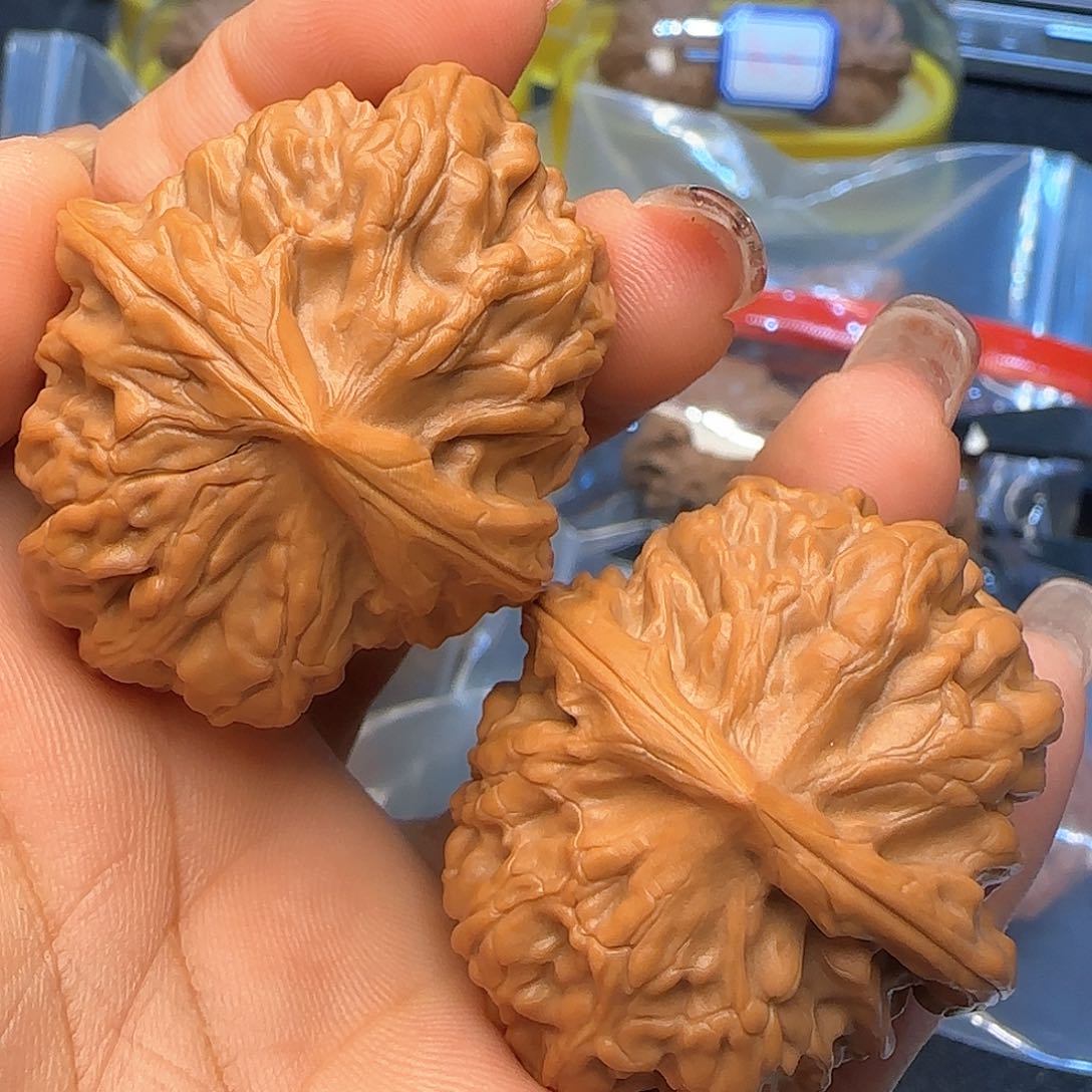 文玩核桃吊坠43硕头