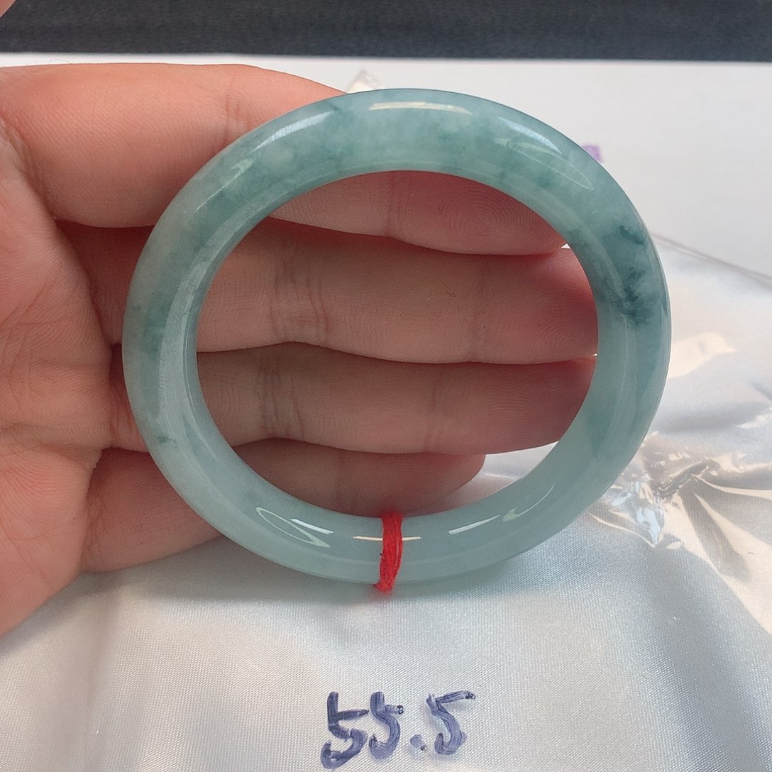 翡翠手镯（圆镯）未镶嵌293号