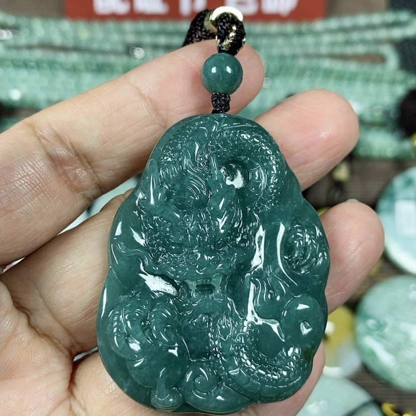 【闪购商品】翡翠颈饰未镶嵌玉吊坠翡翠玉随性龙牌