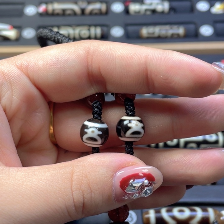 故***꧔玛瑙/玉髓未镶嵌颈饰