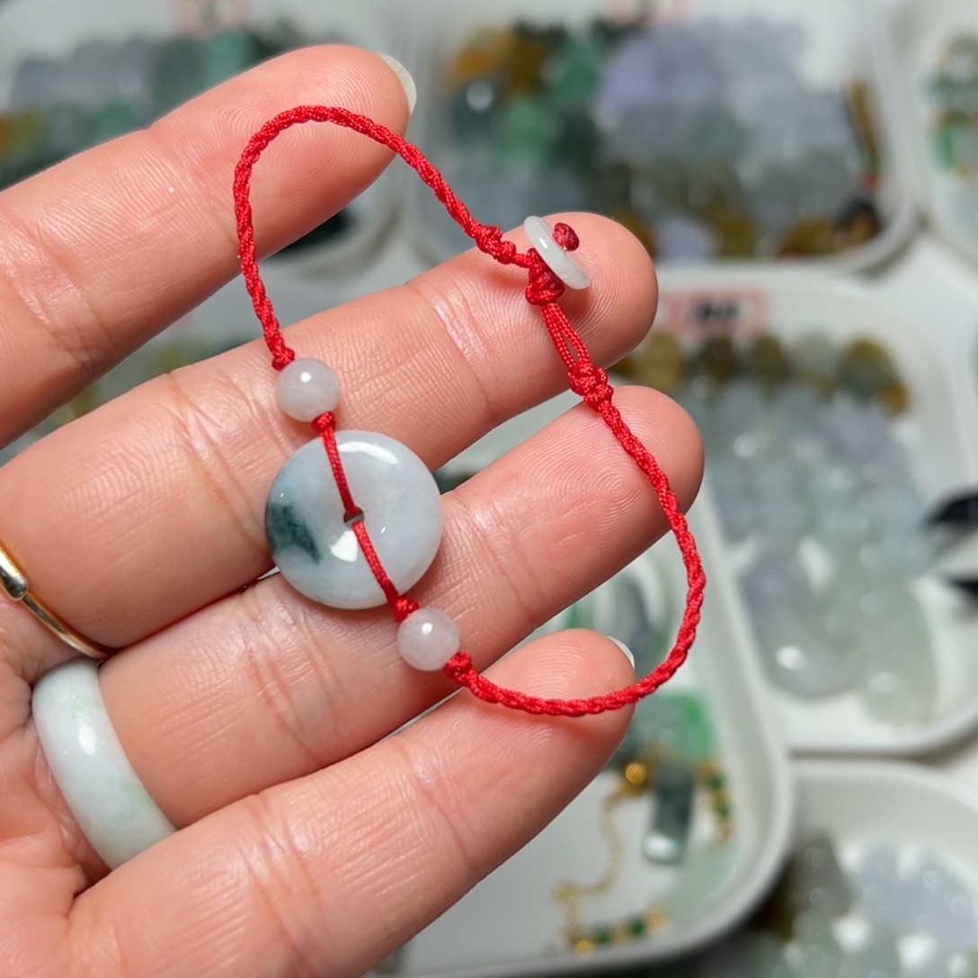 翡翠未镶嵌颈饰平安扣一个50块