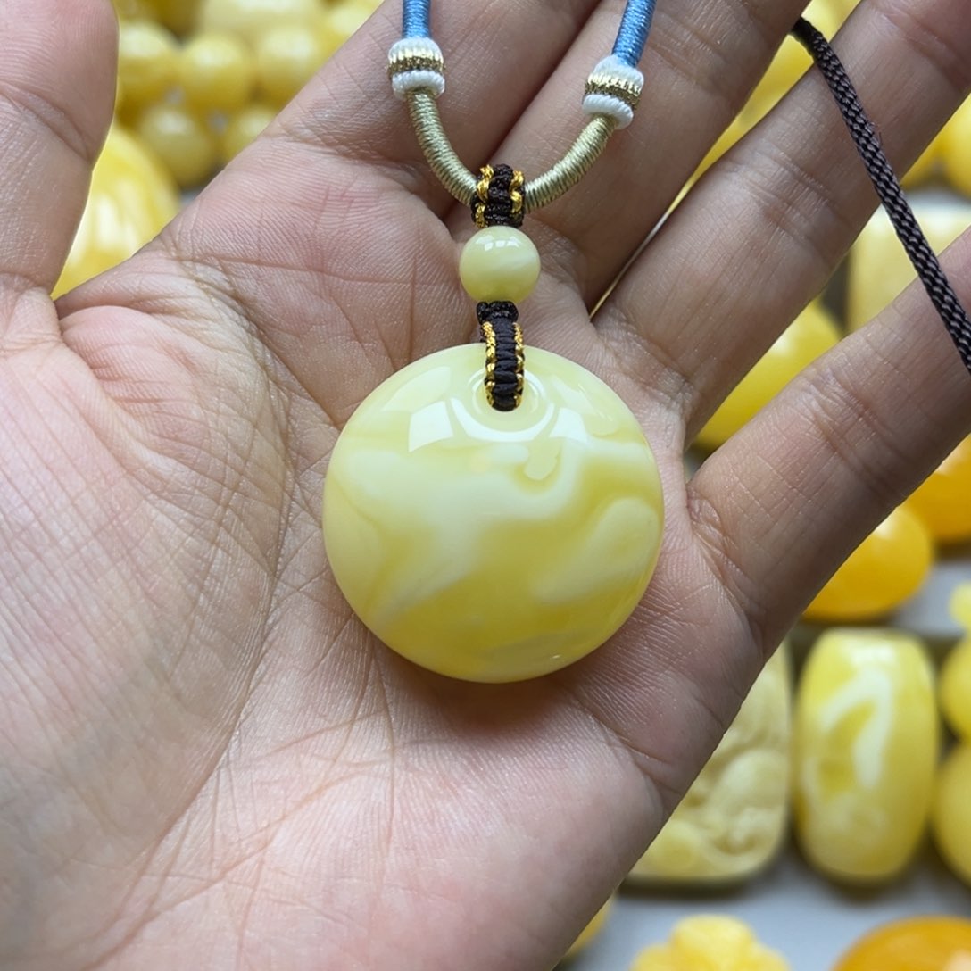 蜜蜡珠宝奇石未镶嵌