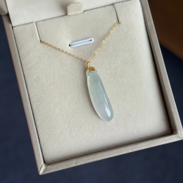 18k高冰翡翠福瓜吊坠(赠银链)缅甸a货翡翠气质款自然光实拍