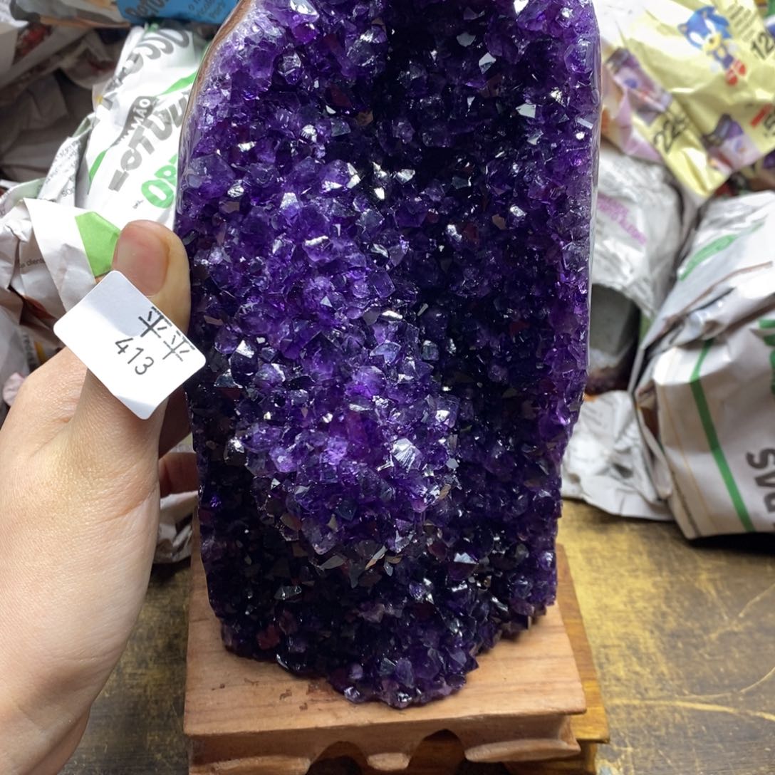 紫晶乌拉圭未镶嵌