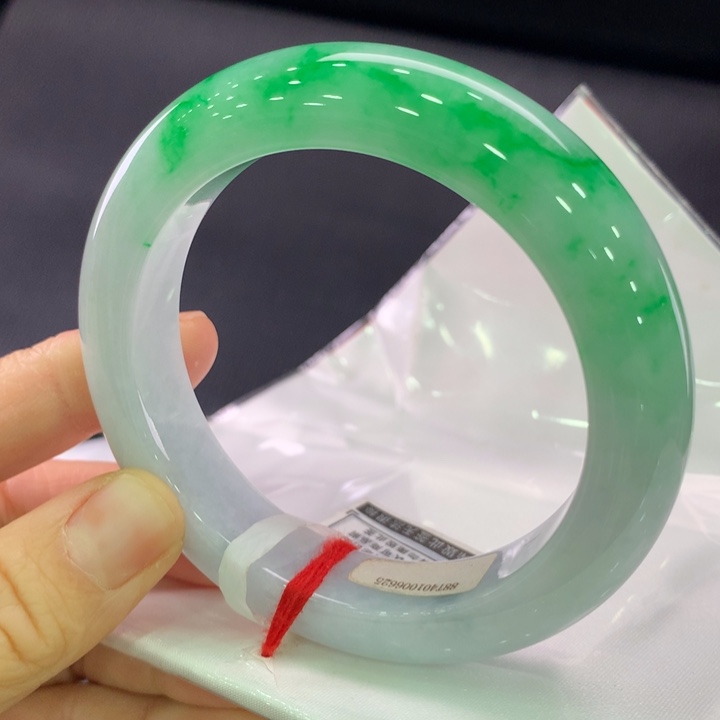 翡翠未镶嵌手镯正圈58-59