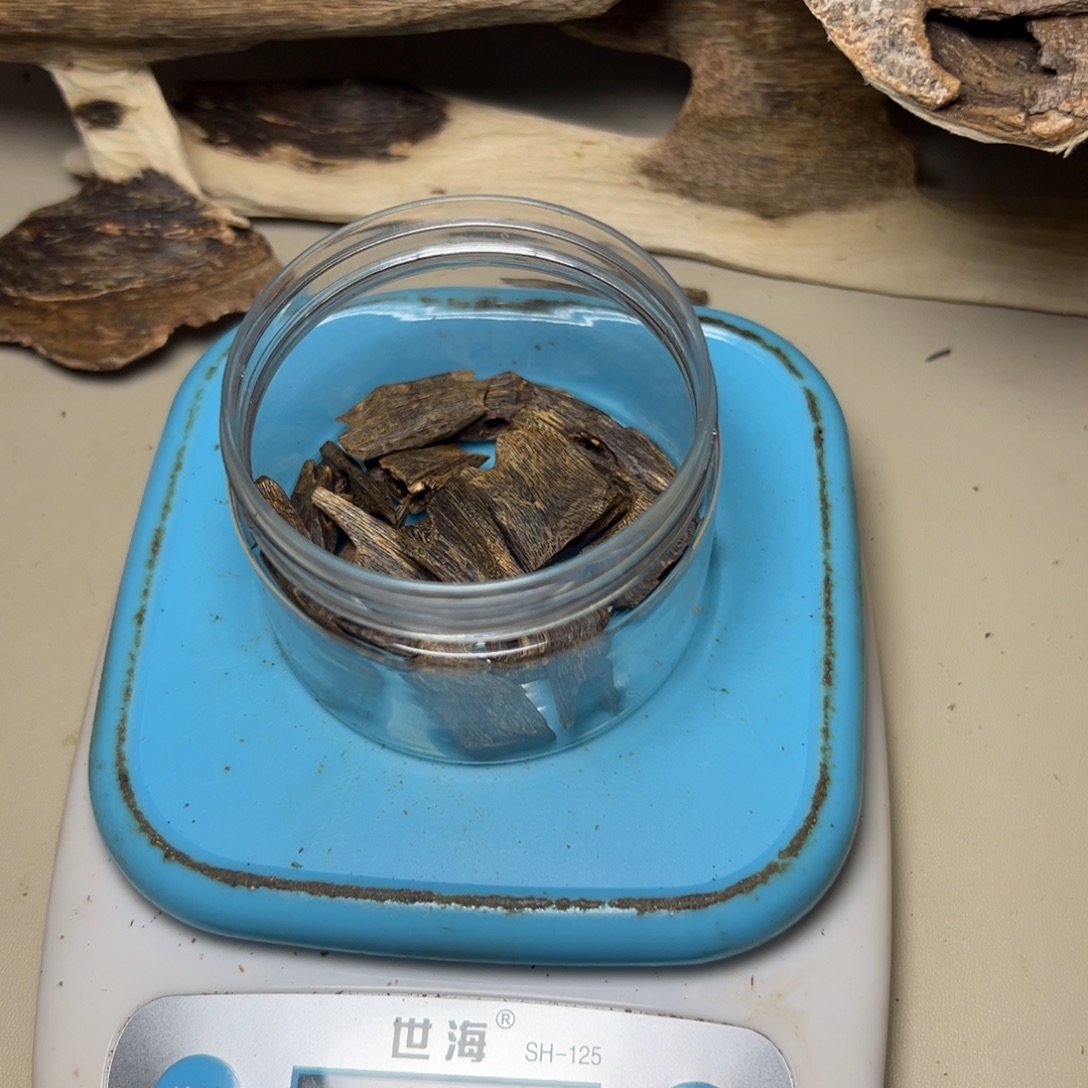 要***千树脂制品海南陆河块料14克