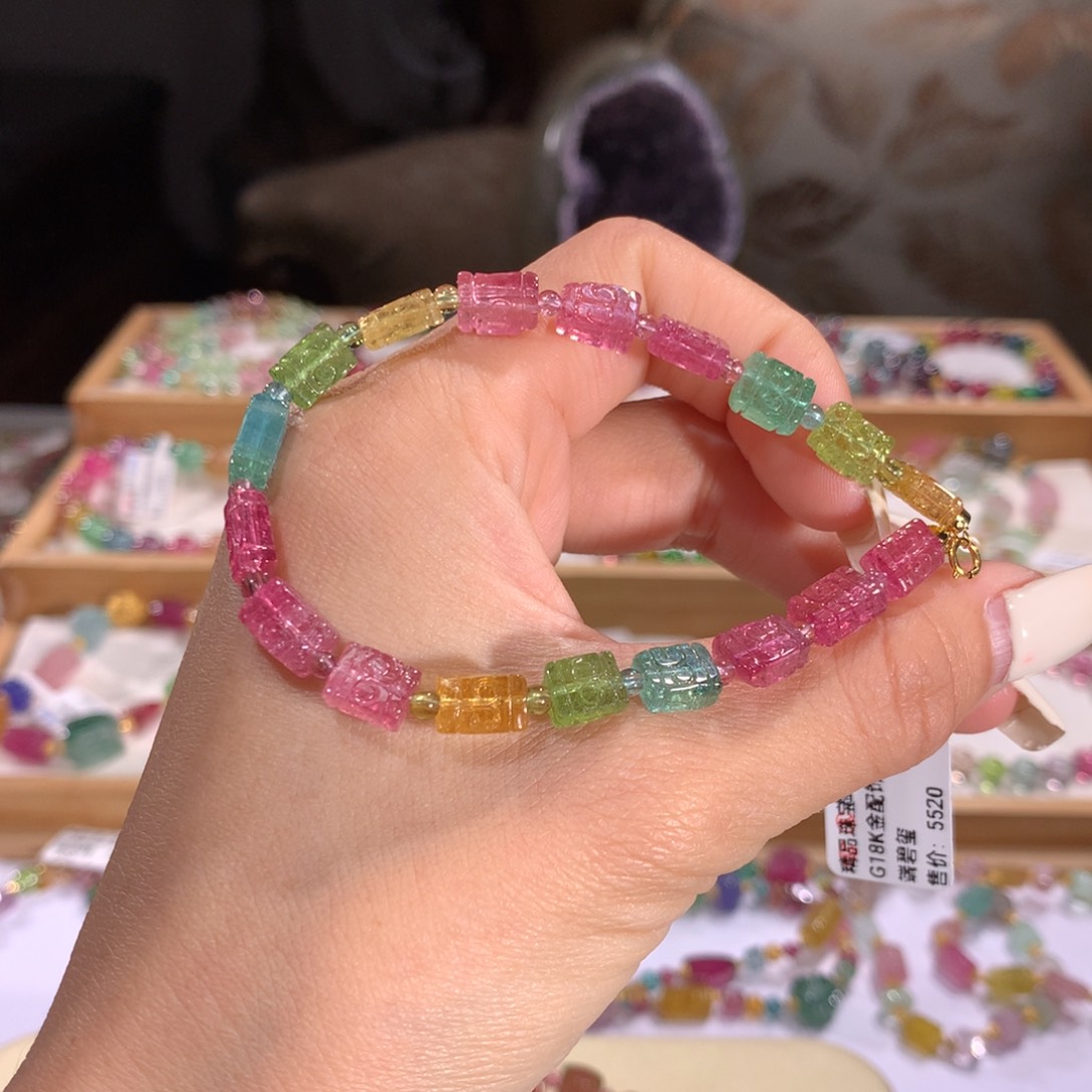 碧玺多样性发货一件未镶嵌