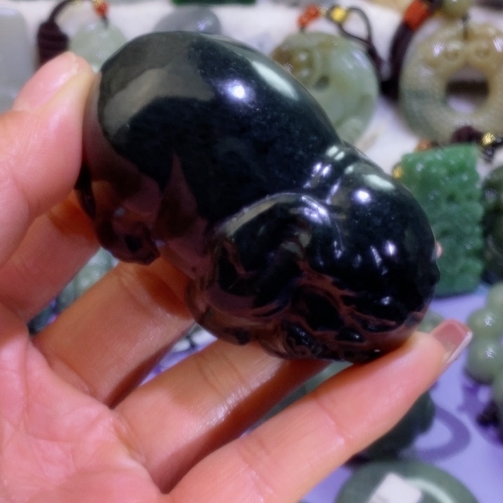 和田玉边角料未镶嵌