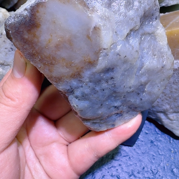 和田玉未镶嵌珠宝半成品