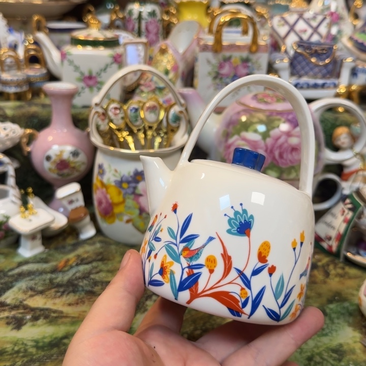 鹿与海陶瓷家居有限公司