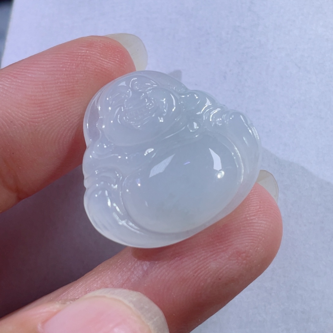 翡翠未镶嵌颈饰佛公