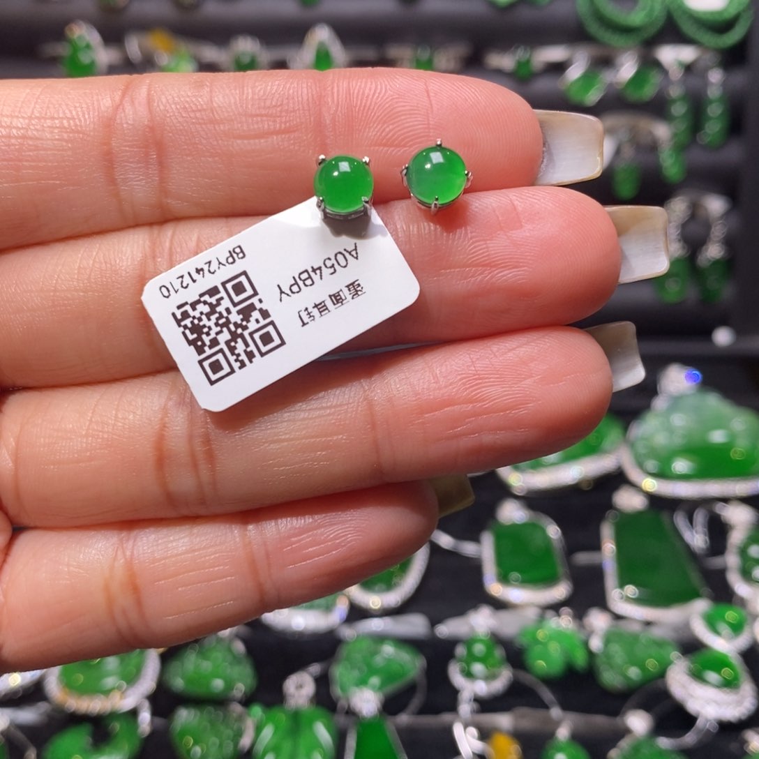 翡翠耳饰银S925镶嵌彼*花蛋面耳钉