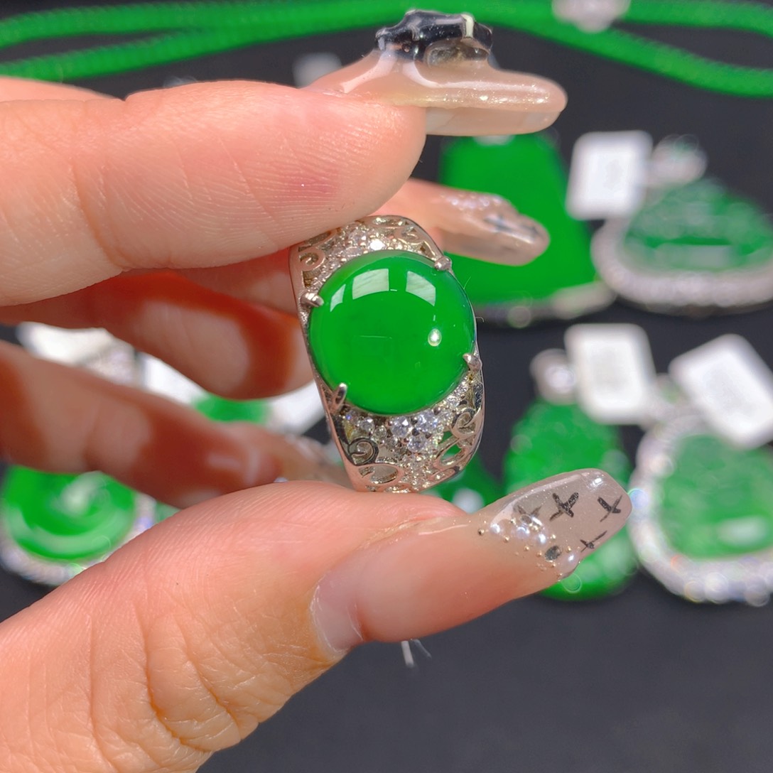 翡翠颈饰银S925镶嵌111111111