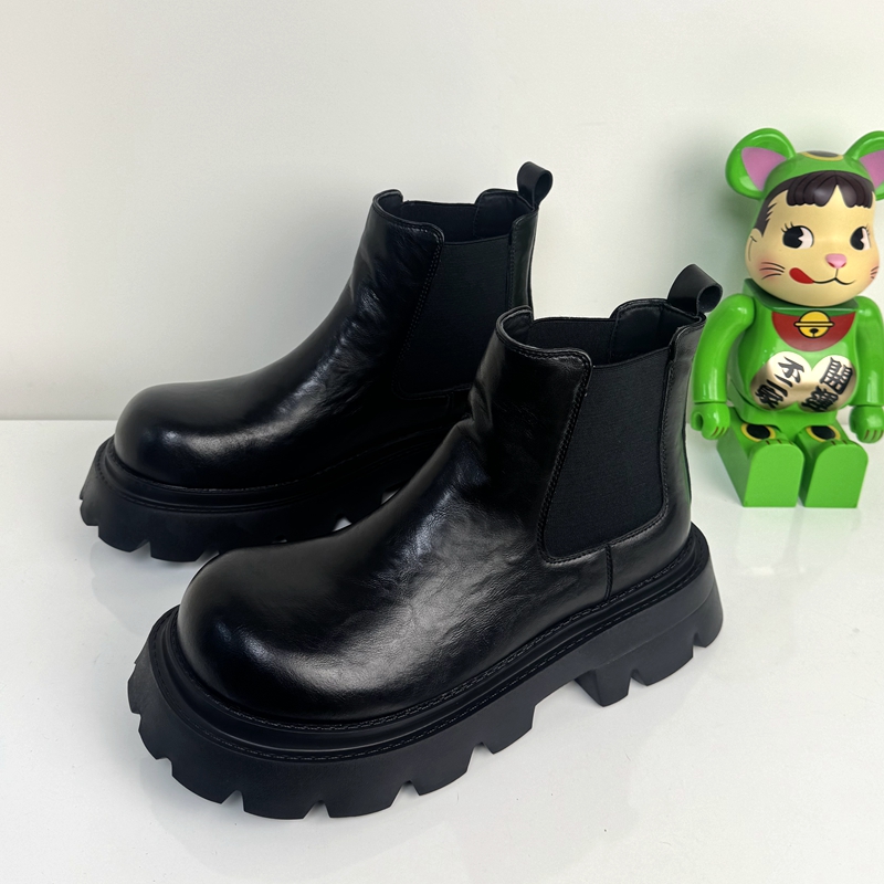 冬季中筒黑色大头米奇德比靴clean极简风马丁靴切尔西男靴子