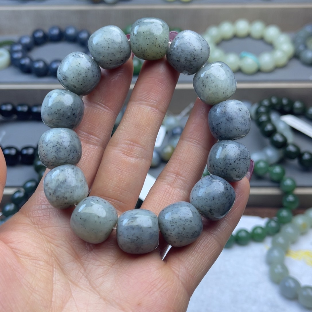 和田玉手链未镶嵌