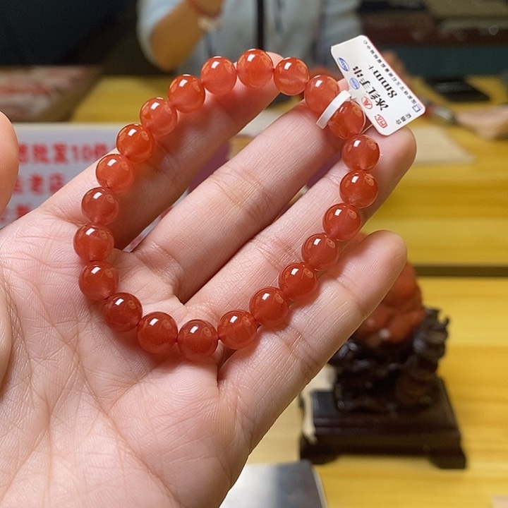 未镶嵌卡8+南红玛瑙