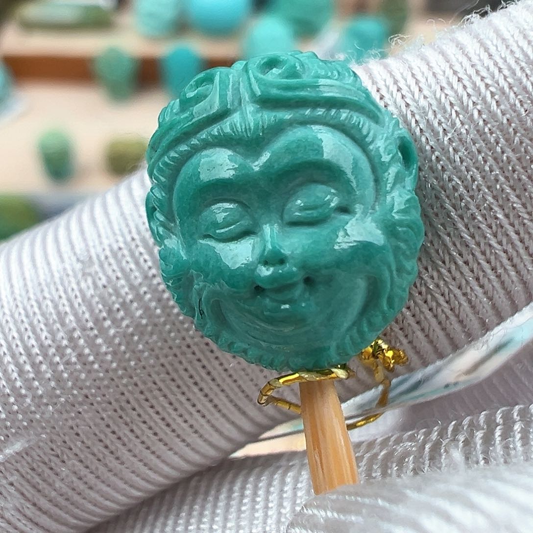 绿松石配饰未镶嵌