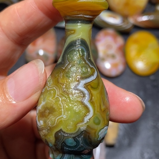 石英质玉未镶嵌珠宝半成品