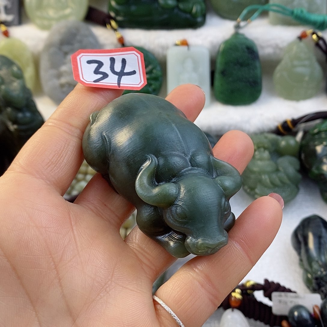 和田玉（糖玉）颈饰未镶嵌