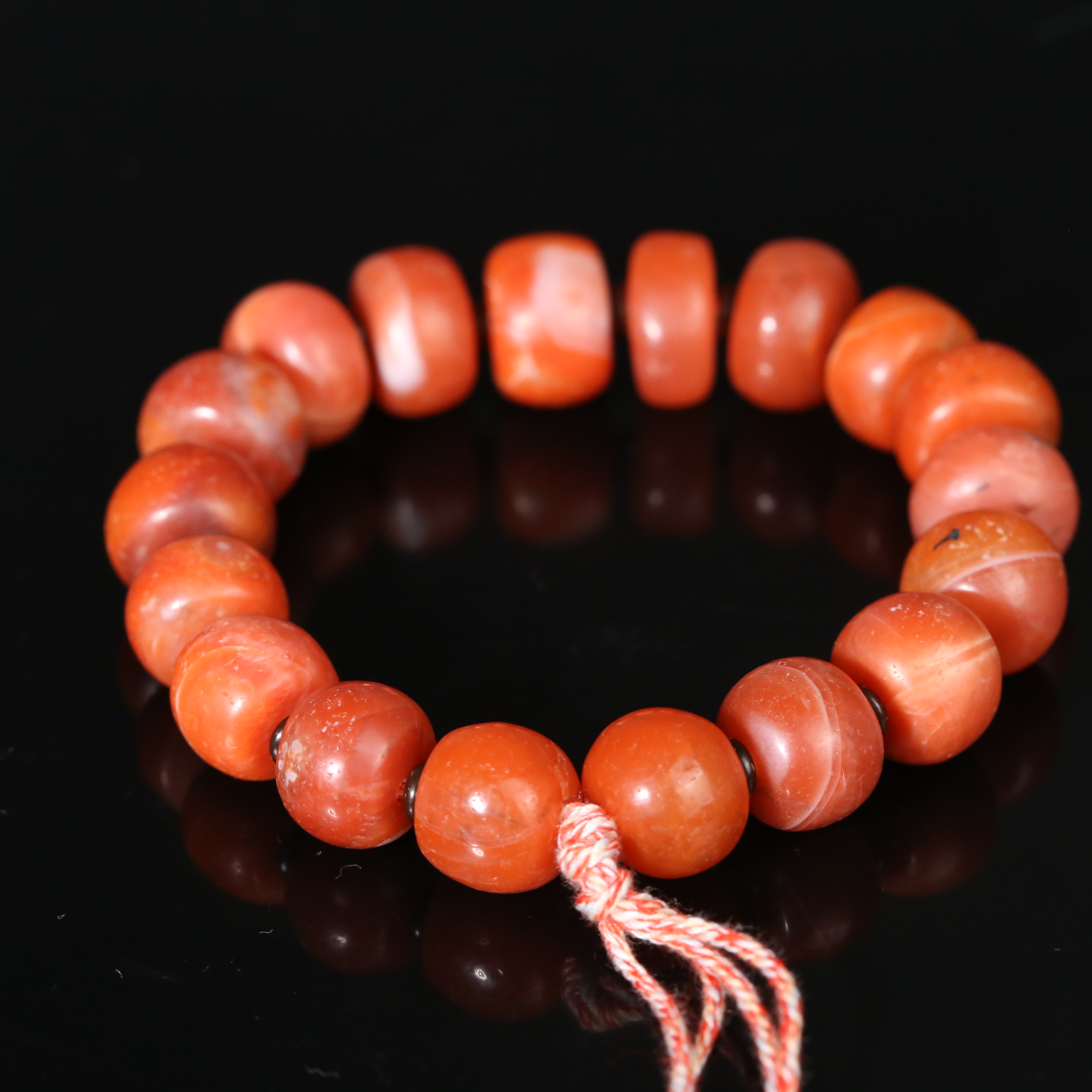 十九世纪老南红玛瑙手持【古珠精选】AJD2509101014