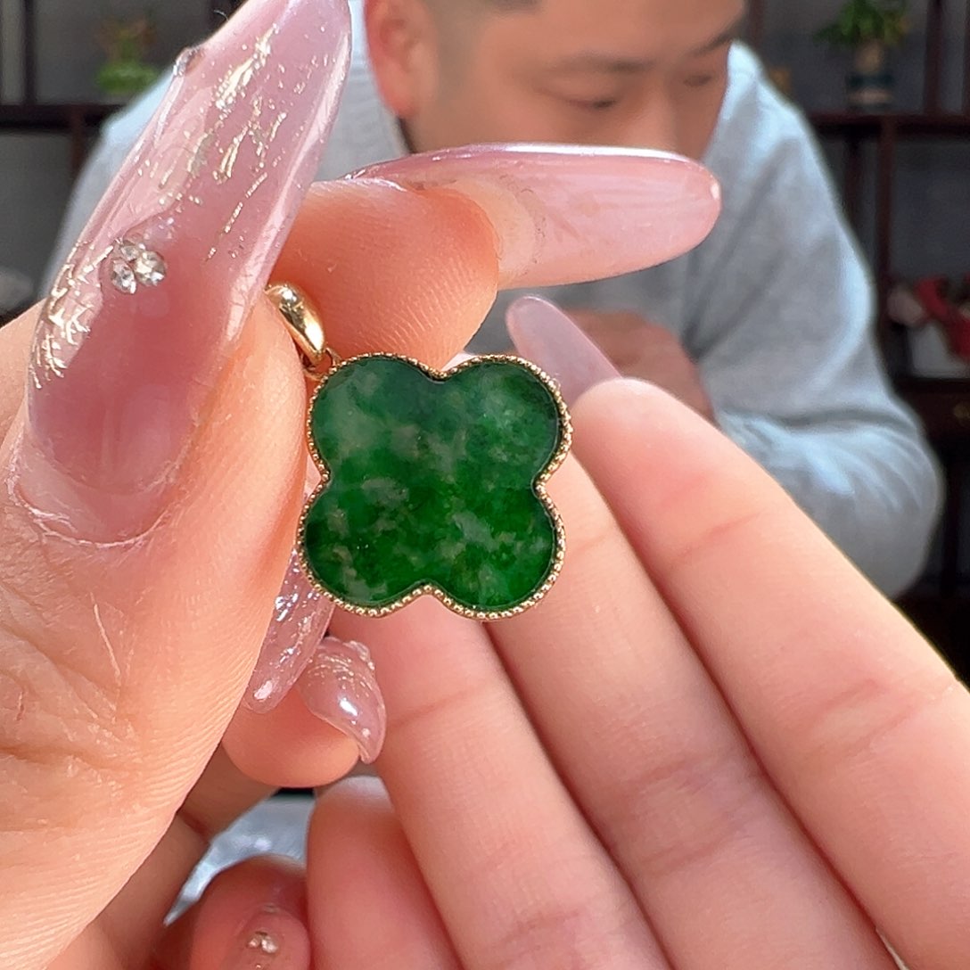 翡翠吊坠(不含链)18K金镶嵌吊坠12