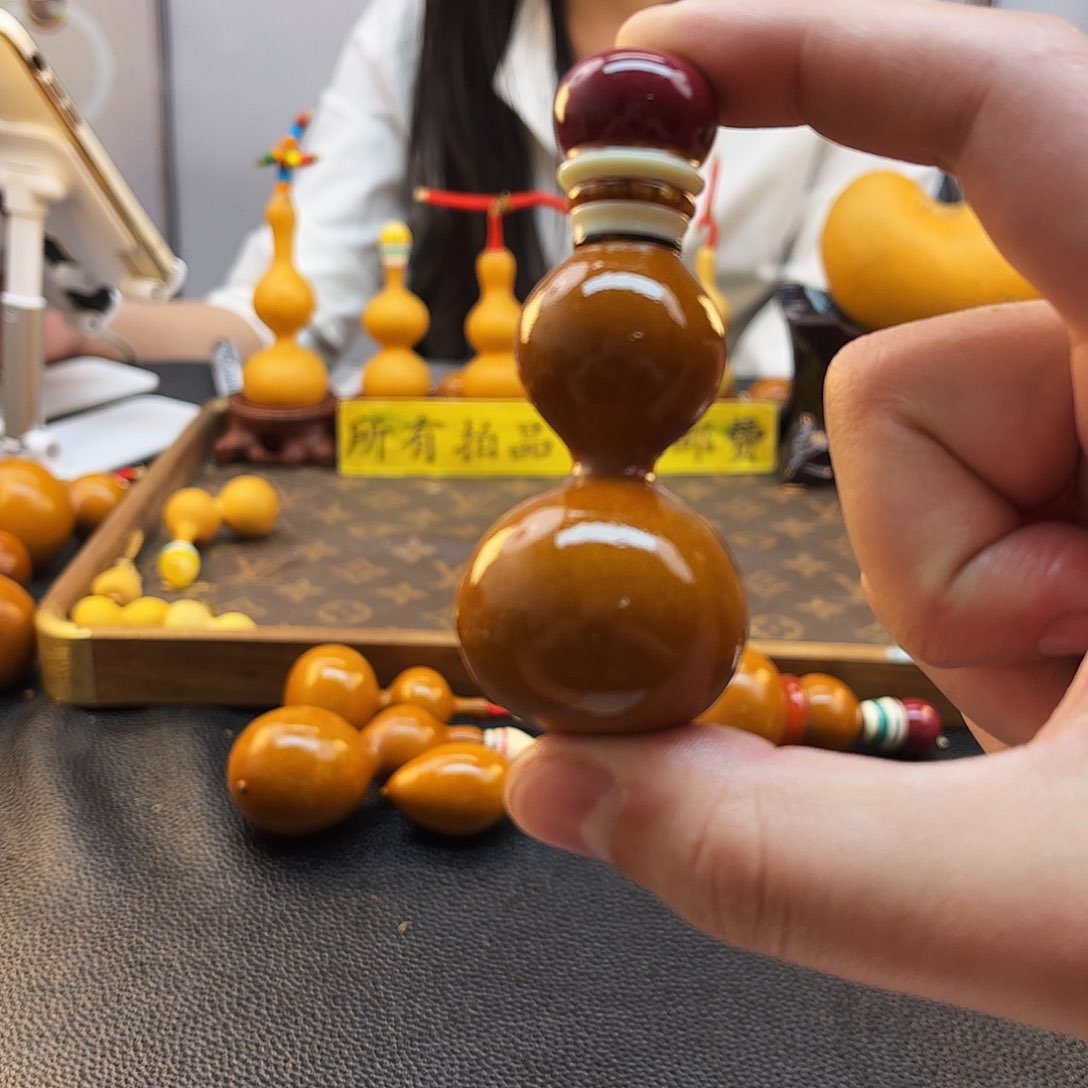 辉*啦咯啦咯啦咯啦咯啦咯啦咯啦