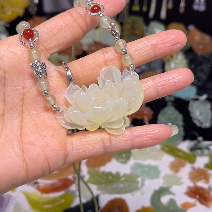 蛇纹石玉未镶嵌吊坠(赠链)