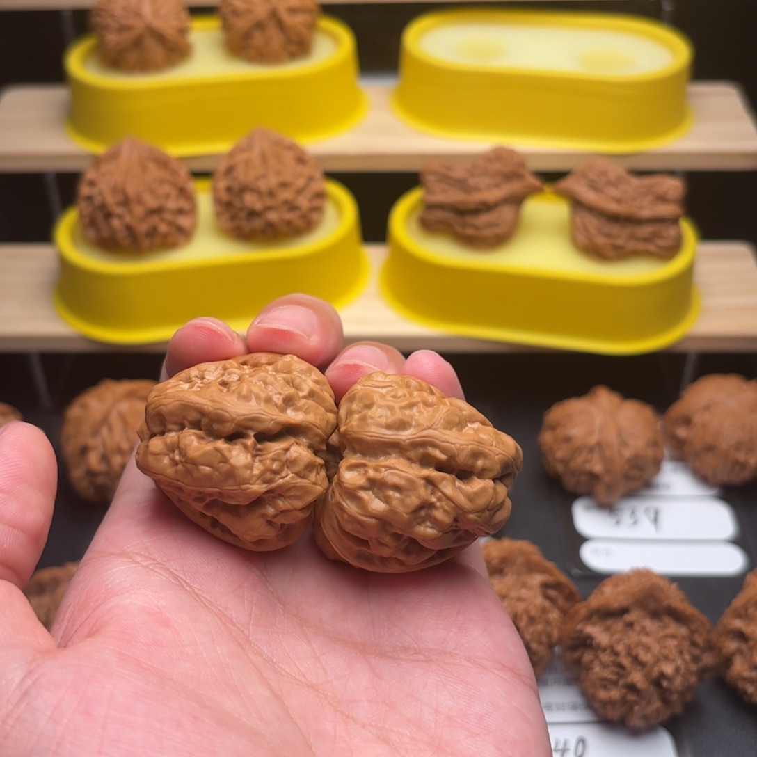 中***司把件文玩核桃38蛤蟆头551