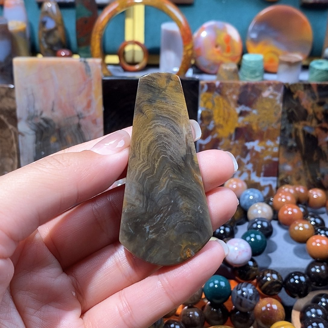 硅化玉天然北票硅化玉牌子未镶嵌