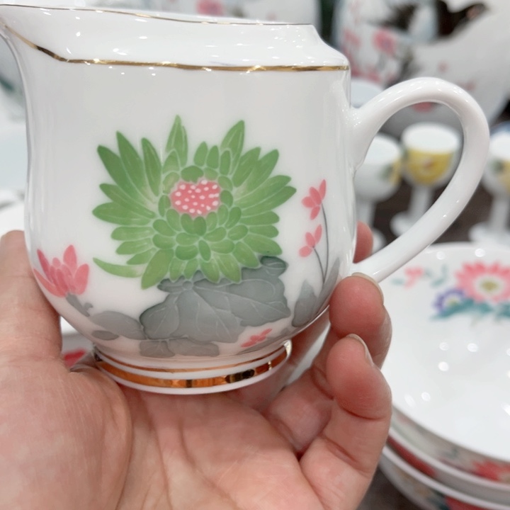 壶釉下五彩瓷的制作工艺与